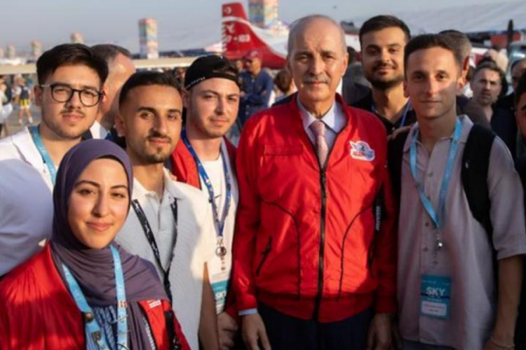 TBMM Başkanı Numan Kurtulmuş TEKNOFEST'i ziyaret etti