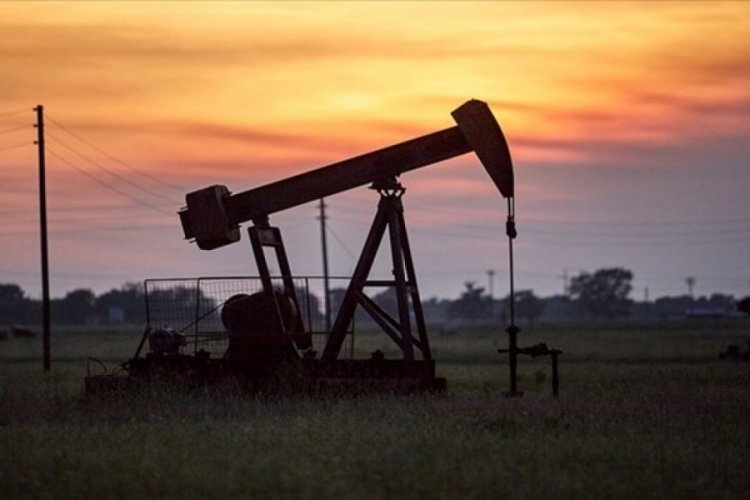 Brent petrol&uuml;n varil fiyatı 88,92 dolara y&uuml;kselerek rekor kırdı
