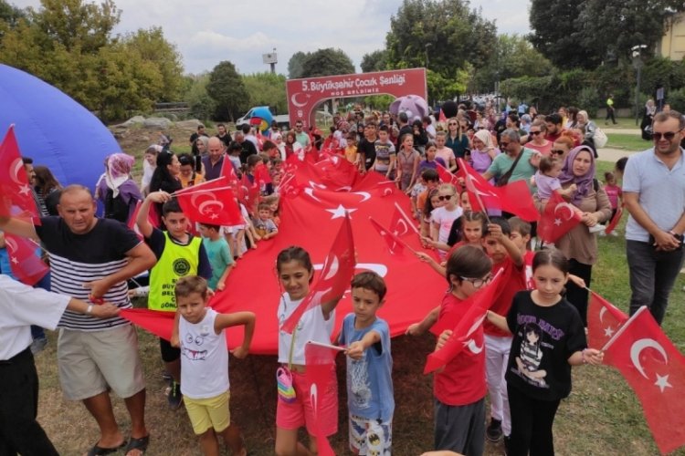 Bursa B&uuml;y&uuml;kşehir Belediyesi'nden &ccedil;ocuk şenliği