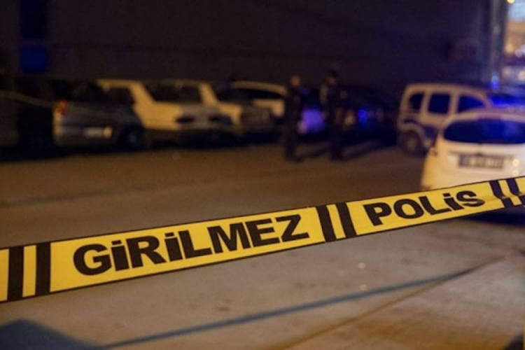 Konya'da tartıştığı eşini tabancayla vurarak &ouml;ld&uuml;rd&uuml;!