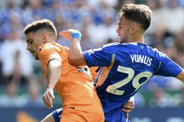 Hull City Leicester City'yi 1-0 mağlup etti