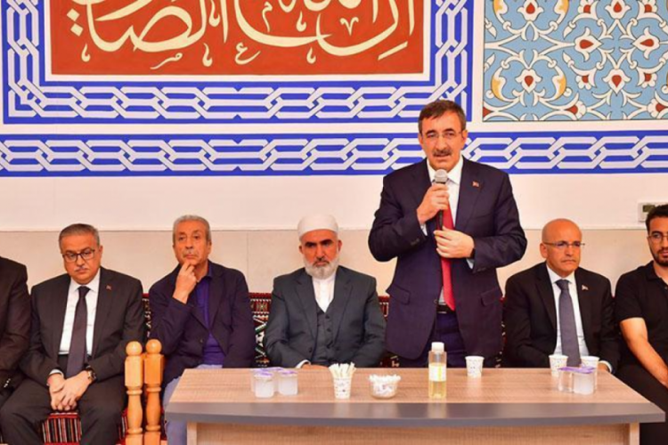 Cevdet Yılmaz ve Bakan Şimşek'ten eski Bakan Kutbettin Arzu i&ccedil;in taziye ziyareti