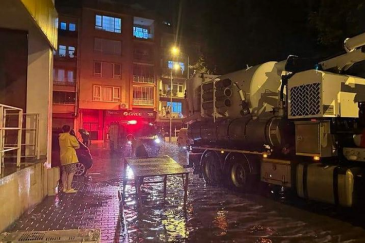 Giresun'da sağanak yağış etkili oldu