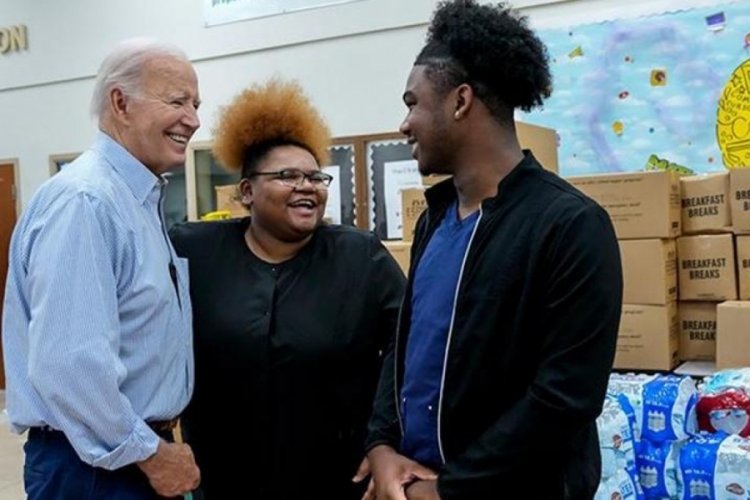 Biden, kasırganın vurduğu Florida'ya gitti