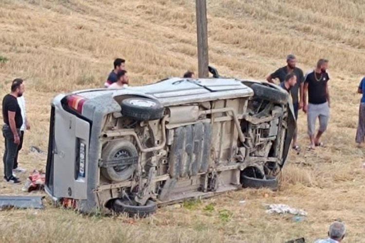 Konya'da d&uuml;ğ&uuml;n yolunda feci kaza! 1 &ouml;l&uuml;, 3 yaralı