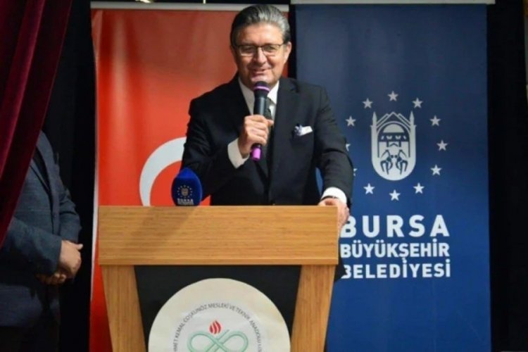  Alinur Aktaş, Mustafa Muharrem Tüfekçi'ye yeni görevinde başarılar diledi