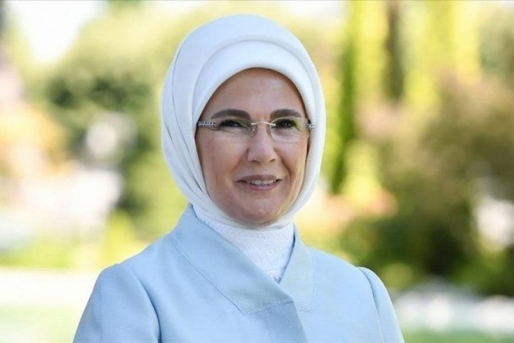 Emine Erdoğan'dan  A Milli Kadın Voleybol Takımı'na tebrik mesajı