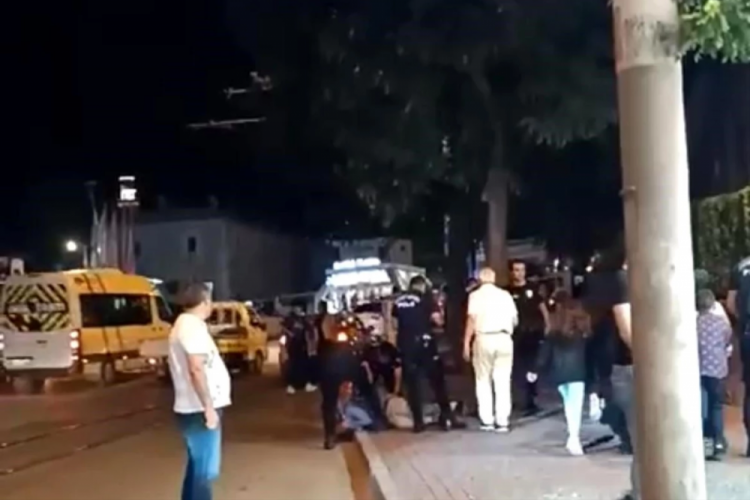 Bursa'da bı&ccedil;aklı kavga!