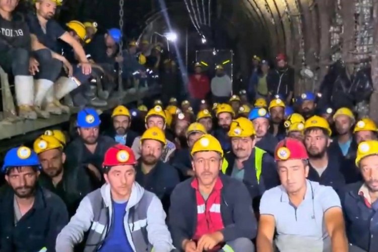 Eskişehir'de haklarını alamayan k&ouml;m&uuml;r madeni iş&ccedil;ileri, yer altında a&ccedil;lık grevine girdi