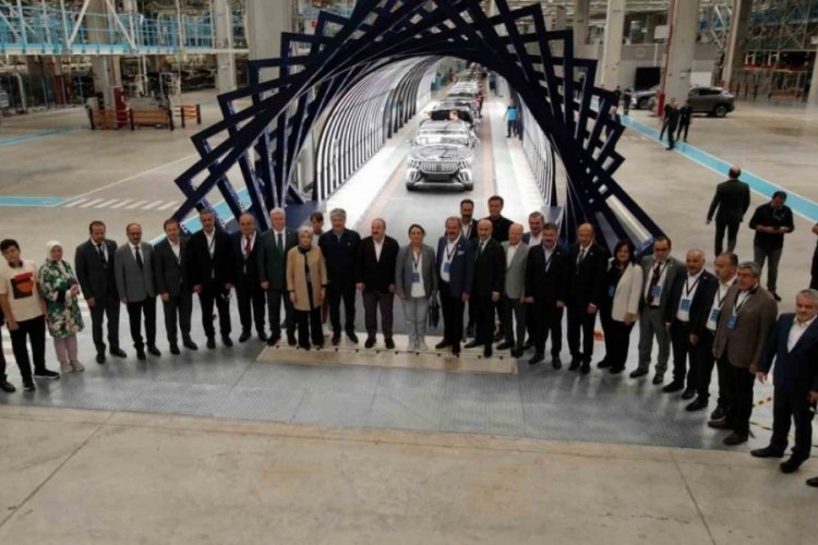 AK Parti ve CHP'den TOGG fabrikasına ziyaret