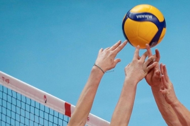 Voleybolda 'şampiyonluk' yoğunluğu: Derslere ilgi arttı