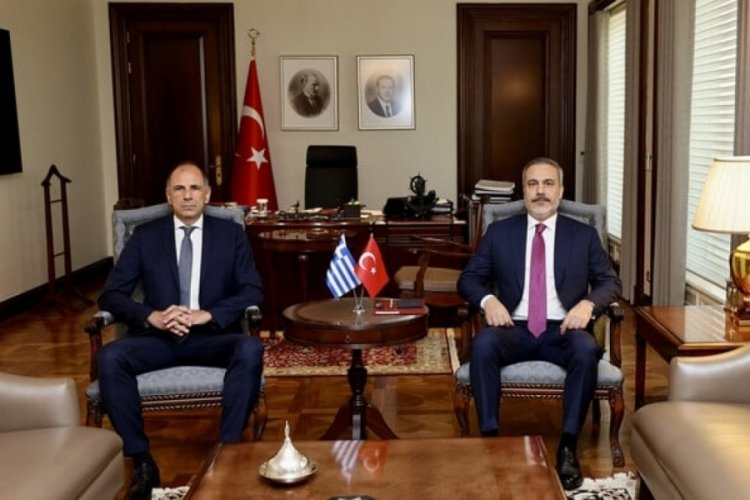 Hakan Fidan, Yunan mevkidaşı Yerapetritis ile g&ouml;r&uuml;şt&uuml;