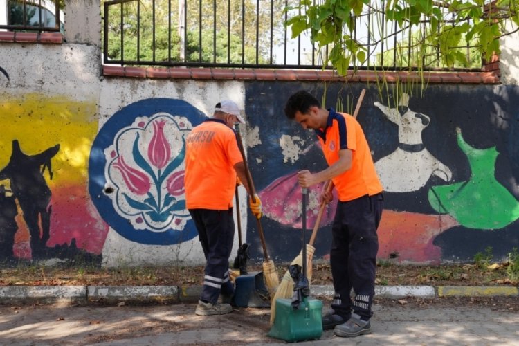 Bursa G&uuml;rsu'daki okullarda yeni d&ouml;nem temizliği başladı