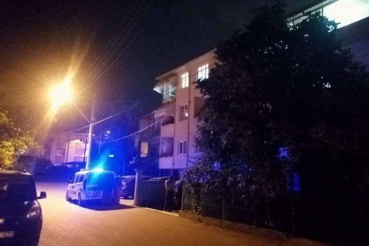 Kocaeli'de 5 yaşındaki &ccedil;ocuk 3. kattan d&uuml;şt&uuml;