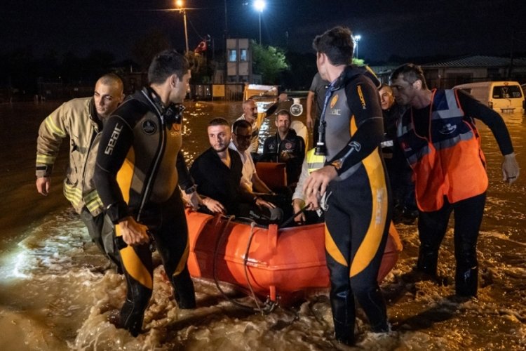 İstanbul Valiliği'nden sel felaketiyle ilgili yeni a&ccedil;ıklama!