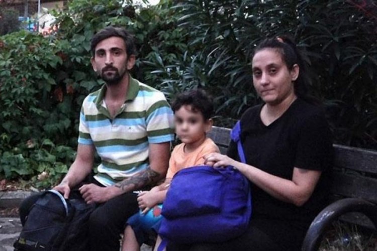 Bursa'da ev sahibi evden &ccedil;ıkarttı! &Ccedil;ocuklu aile sokakta kaldı