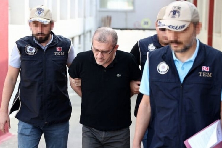 Adana'da FET&Ouml; operasyonu: H&uuml;k&uuml;ml&uuml; ter&ouml;rist &ccedil;iftlik evinde yakalandı
