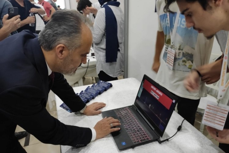 Bursa'da 15'inci Uluslararası Robot yarışması heyecanı&nbsp;