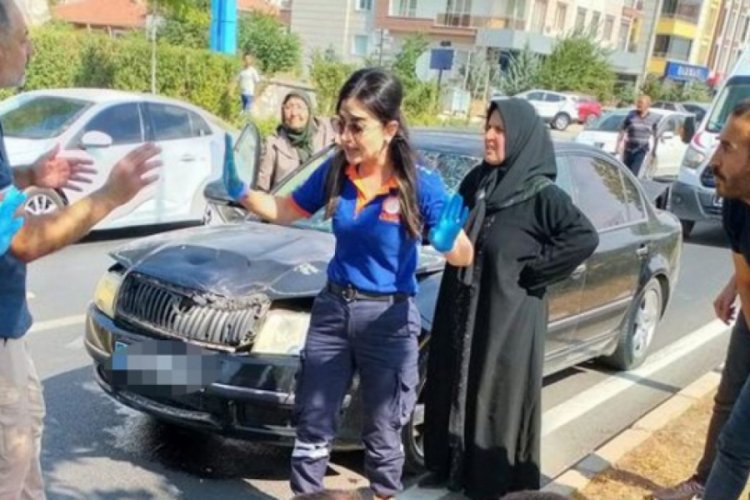 Kırşehir'de y&uuml;rekleri burkan kaza! Otomobil iki kız kardeşi ayırdı