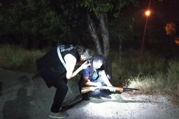 &Ccedil;orum'da pompalı t&uuml;fekle oynarken kendini vurdu!