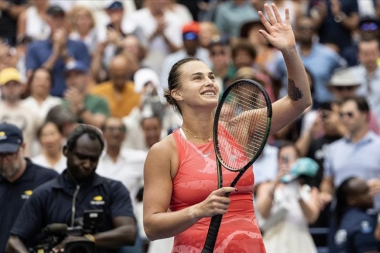 Medvedev ve Sabalenka, ABD A&ccedil;ık'ta yarı finale y&uuml;kseldi