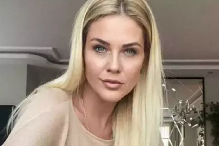 Oyuncu Emine &Uuml;n'den mayolu paylaşım