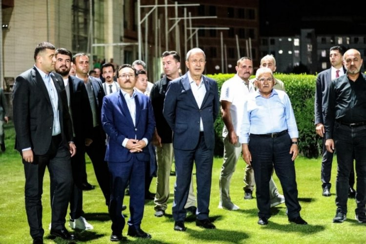 Kayserispor'da yeni teknik direkt&ouml;r&uuml; belli oluyor