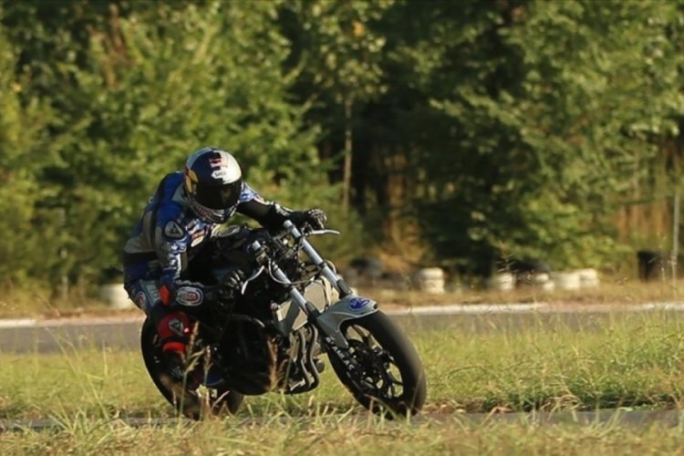 Milli motosiklet&ccedil;iler 3 &uuml;lkede piste &ccedil;ıkmaya hazırlanıyor
