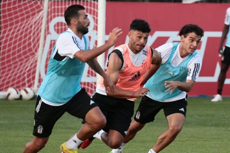 Beşiktaş, Trabzonspor ma&ccedil;ı hazırlıklarını s&uuml;rd&uuml;r&uuml;yor