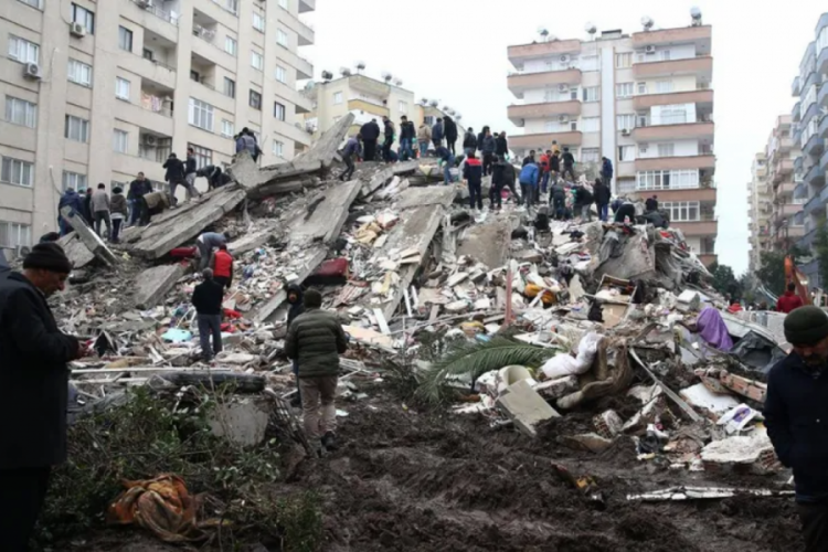 Prof. Dr. Ahmet Ercan Bursa'da ka&ccedil; şiddetinde deprem beklendiğini a&ccedil;ıkladı