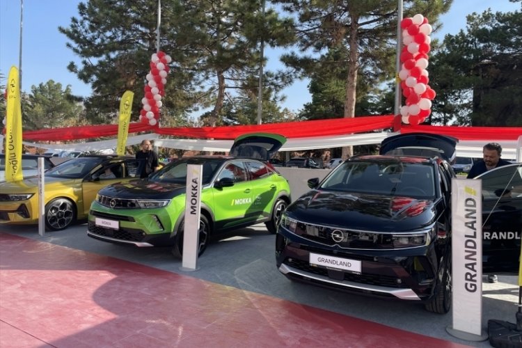 Niğde'de 1. Oto Show etkinliği başladı