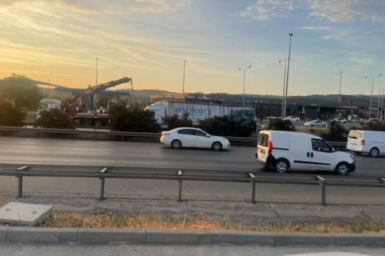 Bursa otobanında trafik kazası!