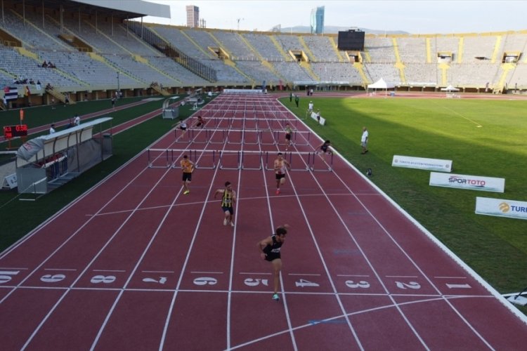 Atletizmde Turkcell U20 Kul&uuml;pler Ligi Finali rekorla başladı