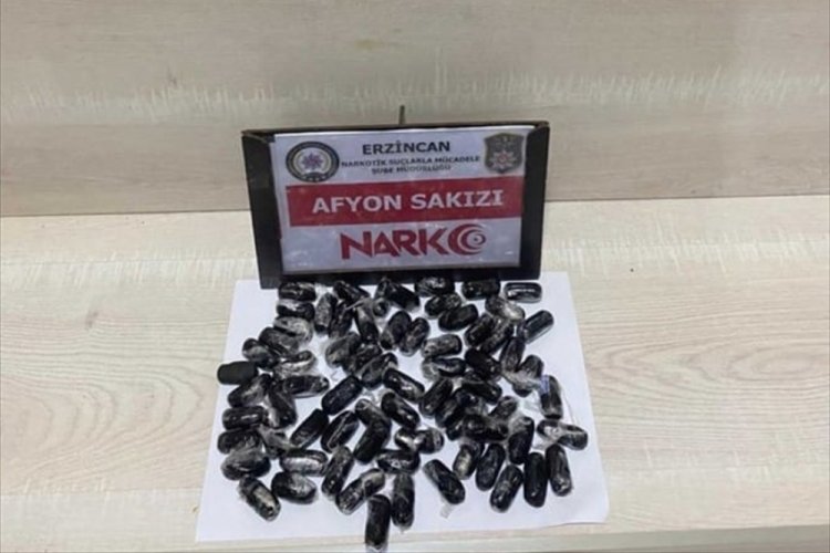 Erzincan'da mide ve bağırsaklarında uyuşturucu bulunan zanlı tutuklandı