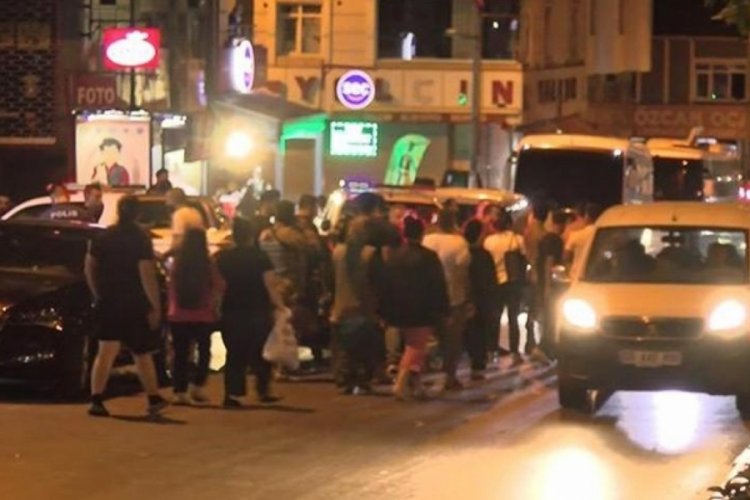 &Ccedil;ocukların kavgasına aileler dahil oldu! 1 kişi &ouml;ld&uuml;