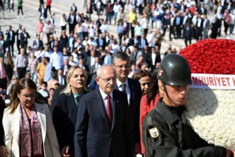 CHP 100 yaşında: Kılı&ccedil;daroğlu, Anıtkabir'i ziyaret etti