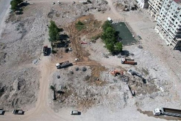 Depremin 215'inci g&uuml;n&uuml;nde Hatay'da ceset bulundu