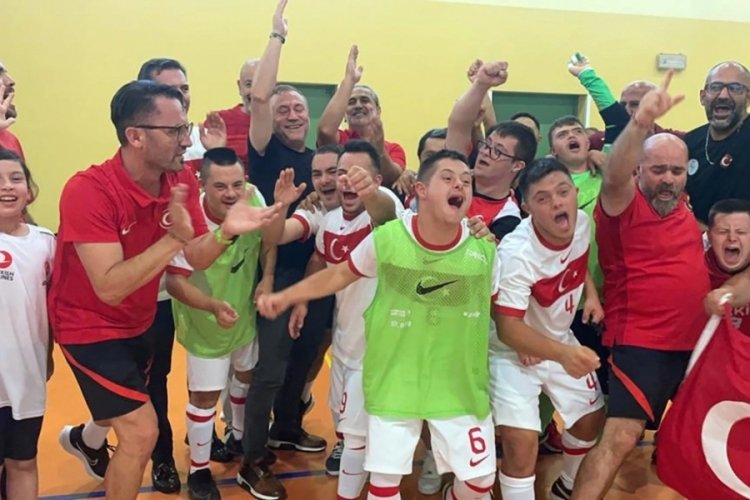 Down Sendromlu &Ouml;zel Futsal Milli Takımı, Avrupa şampiyonu oldu
