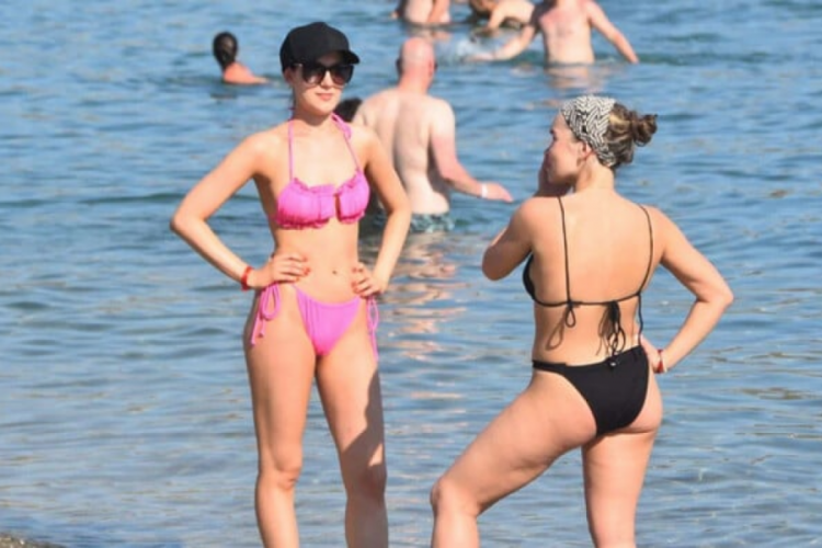 Muğla'da turist hareketliliği s&uuml;r&uuml;yor