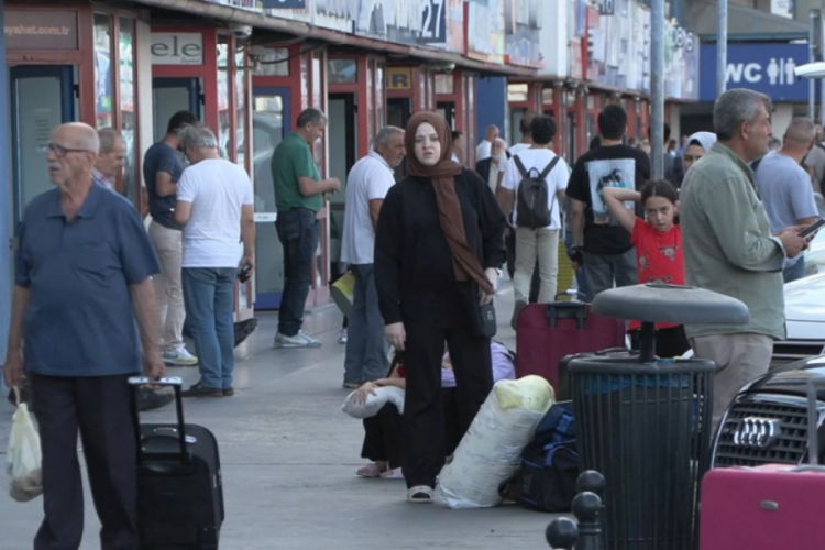İstanbul'da okula d&ouml;n&uuml;ş hareketliliği