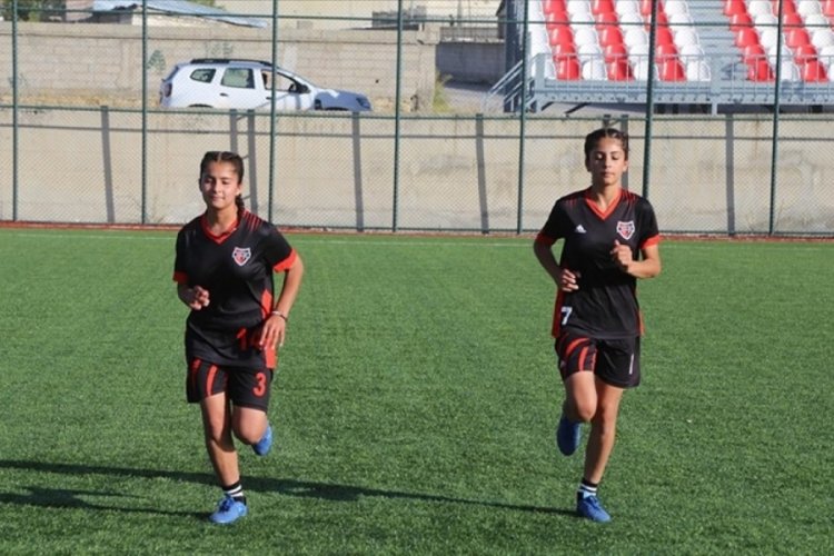 Vanlı ikizler milli takım formasını giymek istiyor