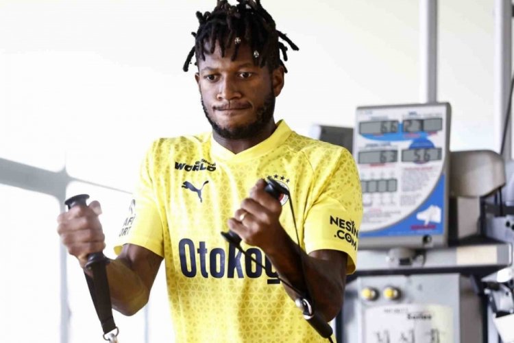 Fenerbah&ccedil;e, kuvvet &ccedil;alışması yaparak g&uuml;n&uuml;n ilk antrenmanı yapıldı