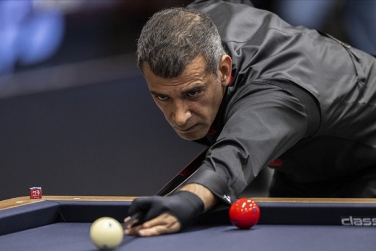3 Bant D&uuml;nya Bilardo Şampiyonası'nda Tayfun Taşdemir, bronz madalya kazandı