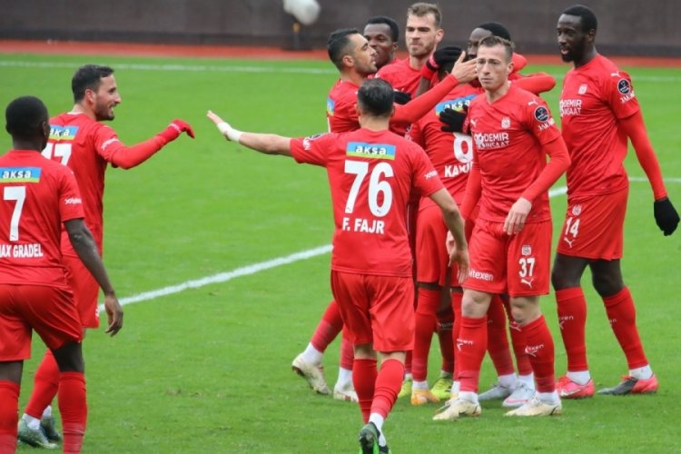 Sivasspor hazırlık ma&ccedil;ında galip geldi