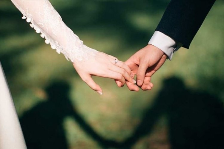 Damat gerdek gecesinde b&uuml;y&uuml;k şok yaşadı!