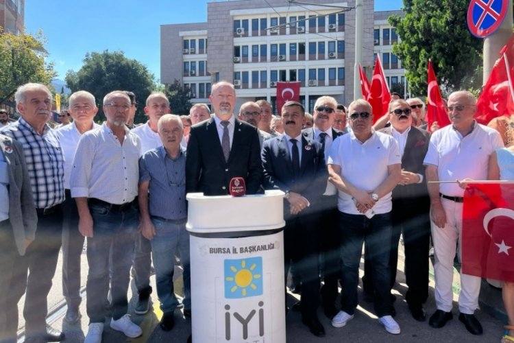 İYİ Parti Bursa, İl Milli Eğitim M&uuml;d&uuml;rl&uuml;ğ&uuml; &ouml;n&uuml;nde eğitimde sorunları ele aldı