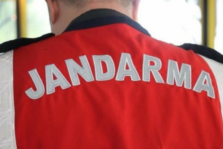 Aydın'da oyuncak bebek ve enerji i&ccedil;eceği &ccedil;alan 2 kişi yakalandı