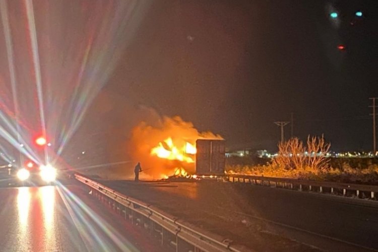 Bursa'da tır alev aldı!