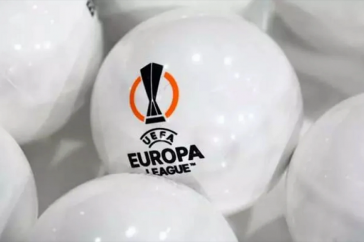 3 T&uuml;rk hakem UEFA tarafından &ccedil;eşitli m&uuml;sabakalarda g&ouml;revlendirildi