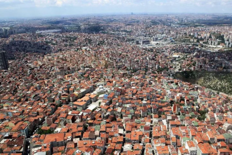 Beklenen İstanbul depremi i&ccedil;in en riskli 15 il&ccedil;e paylaşıldı!